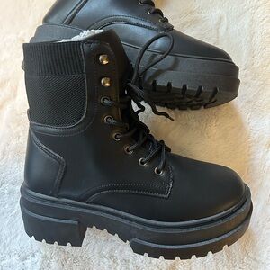 NEW Black Combat Boors Ankle Height Tie Up Size 7.5